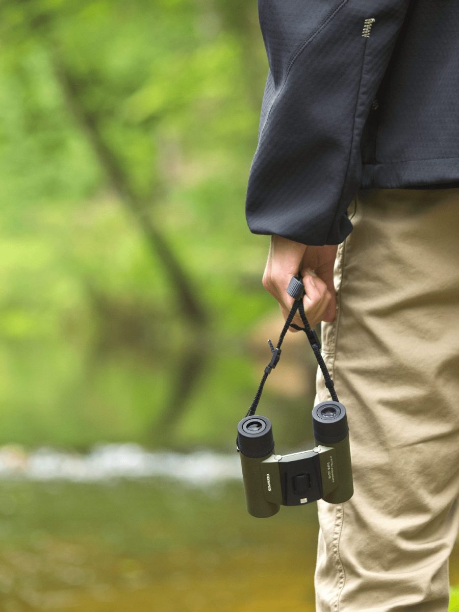 Olympus 8X25 WP II GREEN Binoculars - Image 3