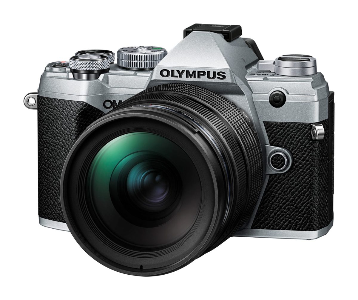 Olympus M.Zuiko Digital ED 12-40mm F2.8 PRO II incl. Lens hood & Wrapping cloth - Image 2