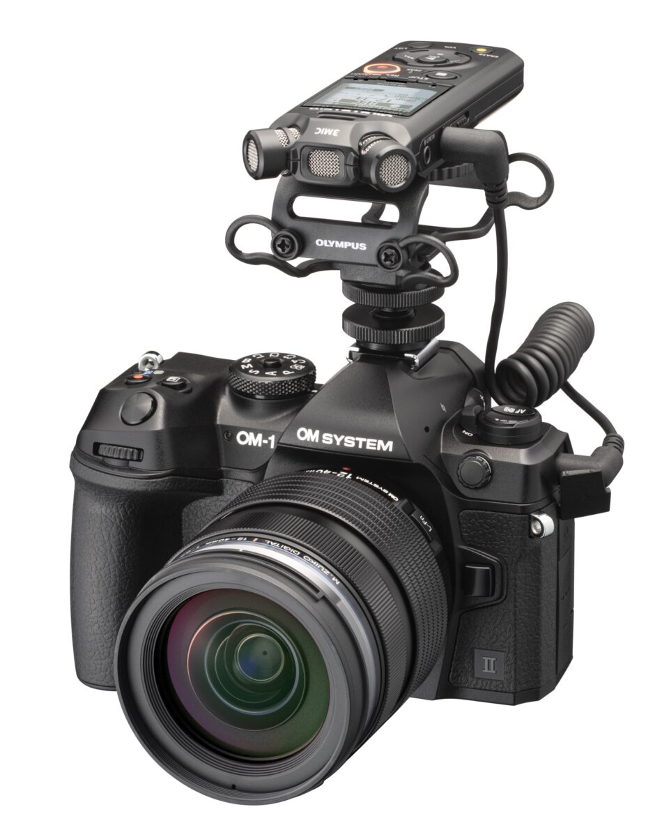 Olympus OM System OM-1 II body black w. CB-USB13 USB cable, Shoulder strap, BLX-1 Li-ion battery - Image 8